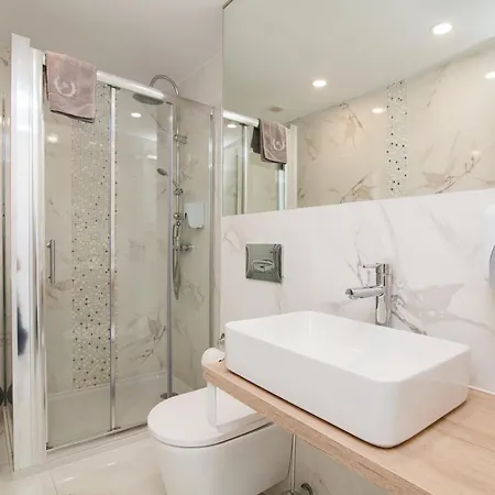 Ponderosa 611, Americas, One Bedroom With Large Terrace And Ocean View, Next To Siam Park プラヤ・デ・ラス・アメリカス